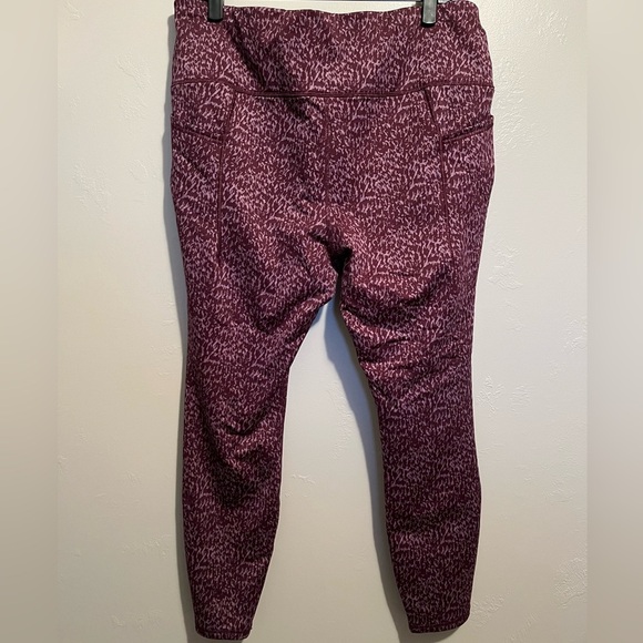 All in Motion Leggings - Picture 8 of 10